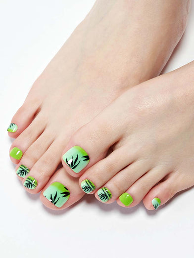 toe nail/Dark Green Leaves